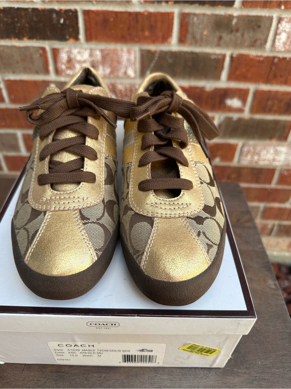 Coach Mable Signature C Gold Metallic Sneakers Size 10M w/ Box - Picture 9 of 16